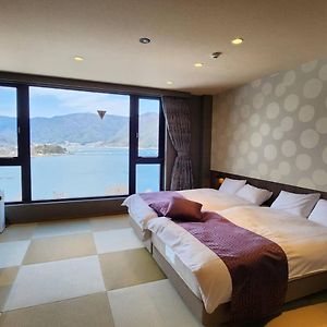Twin Room Lounge Access over 13 years old	